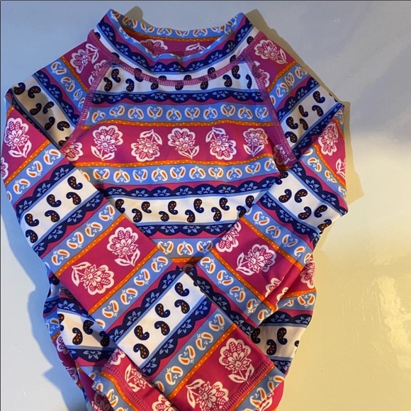 COPY - Tucker + Tate Swim top new never worn - Picture 2 of 8